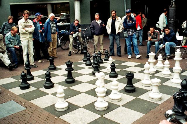 Фото: Dguendel / Wikimedia Commons / CC-BY-SA-4.0 Поиграть в шахматы